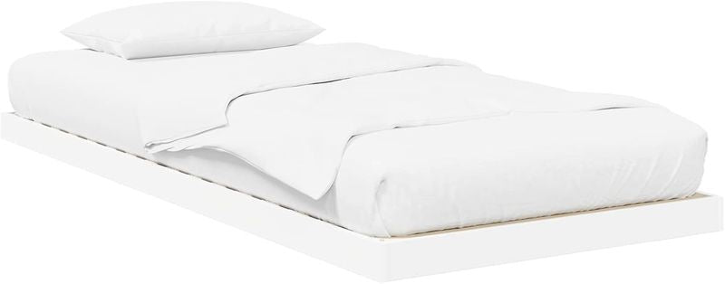 Eleganter weisser Bodenbettrahmen aus robustem Holzwerkstoff, moderner rechteckiger Bettunterbau fuer flexible Schlafzimmergestaltung 75 x 190 cm