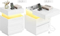 Zweier Set weisser moderner Nachttische mit LED-Beleuchtung, Ladefunktion, zwei Schubladen und praktischem Geheimfach 45 x 58 x 40 cm